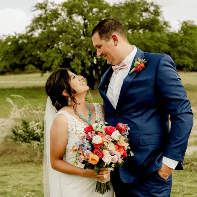 Joann Jones Portraits & Weddings