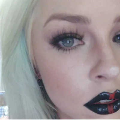 Moore makeup