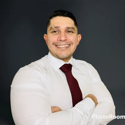 Raul Pierola