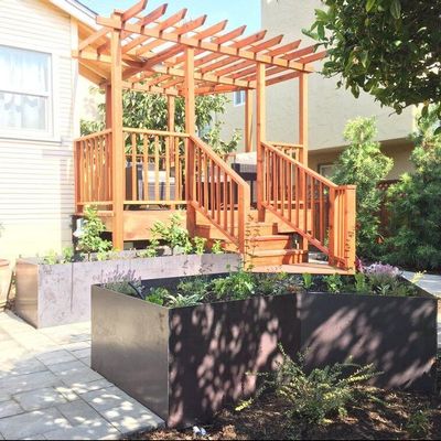 Outdoor Living Gardens
