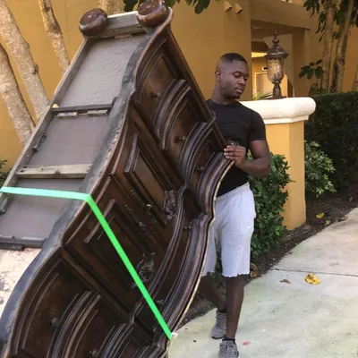 Vick’s Movers LLC
