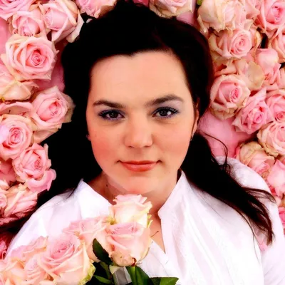 Carmen Flora