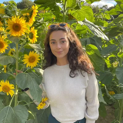 Carolyn Henao Yoga and Wellness