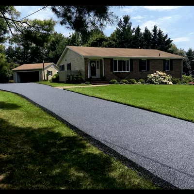 Asphalt paving