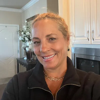 April Bianchi, Personal Assistant