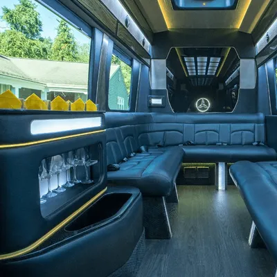 Luxury limo and party bus Boston MA