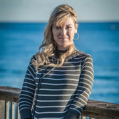 Yoga, Meditation & Wellness – Mirela M.