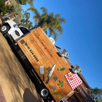 Dos Tacos y Más Catering Service