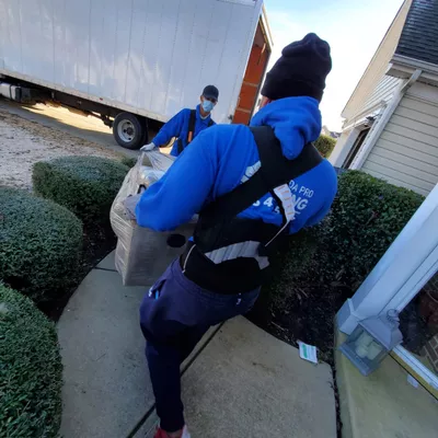 Estrada Pro Moving