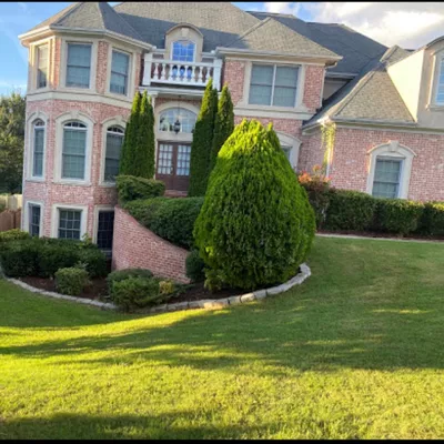 Amwlawncarellc