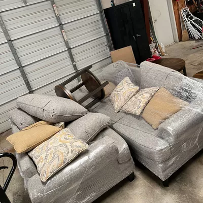 Quick Movers LLC