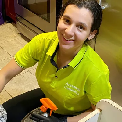 Annabell cleaning