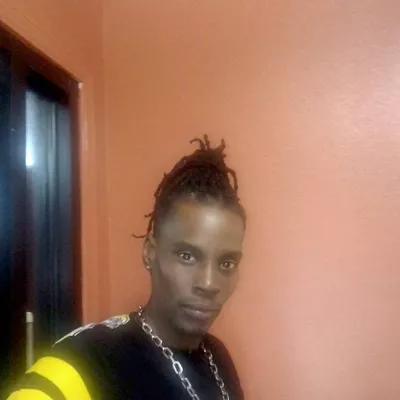 Adario Diamondz cleaning