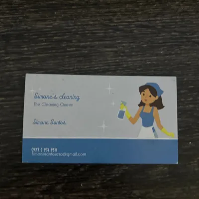 Simone cleaning