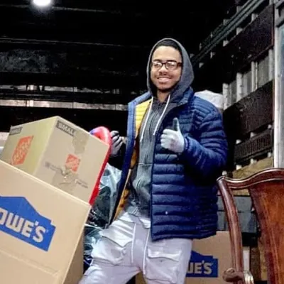 Ty Moving
