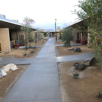 Mount echo hardscape