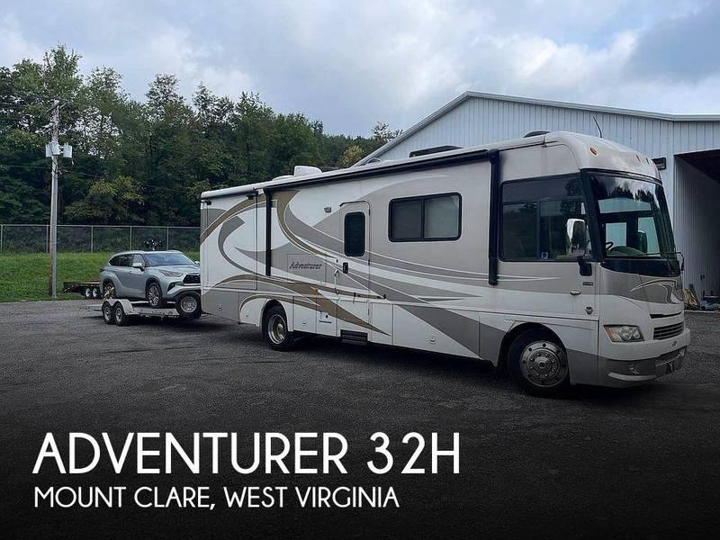 2011 Winnebago Adventurer 32H 32ft for Sale