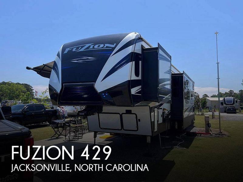 Keystone Fuzion 429 Fifth Wheel 2019 for Sale
