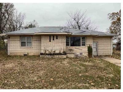 S 4th St for Sale