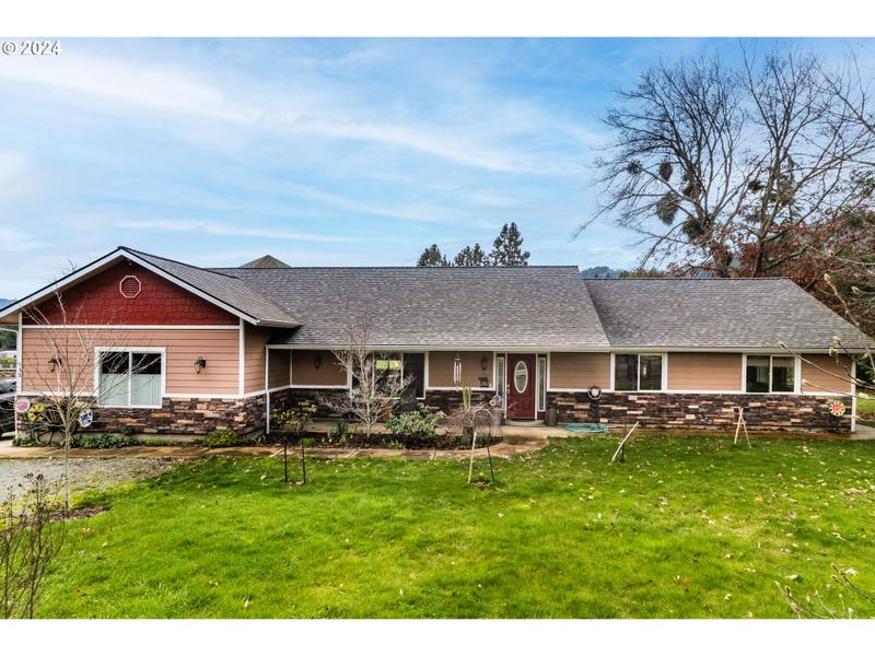 135 MARKET LN, Myrtle Creek OR 97457 for Sale