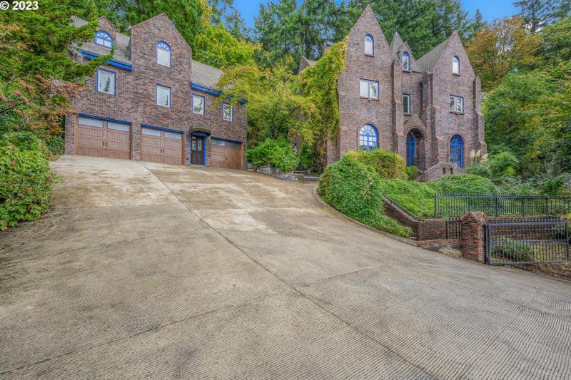 4224 SW Melville Ave, Portland, OR 97239 - MLS 24207291 for Sale