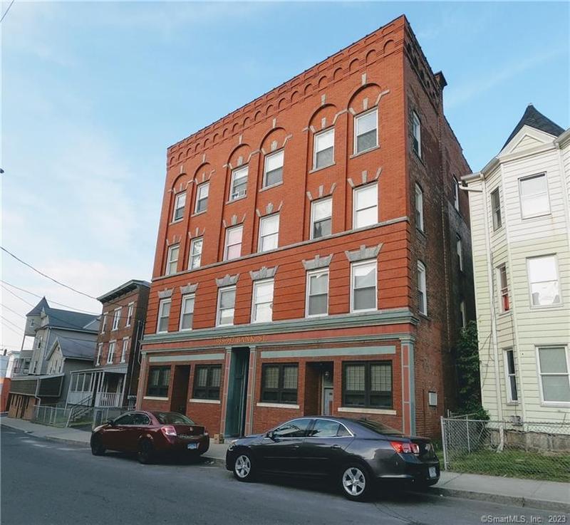 985 Bank Street, Unit 1LF, Waterbury, CT 06708 for Rent