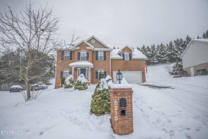 8215 WOODPATH LN, Powell, TN 37849 Single Family Residence For Sale  MLS# 1250498 for Rent