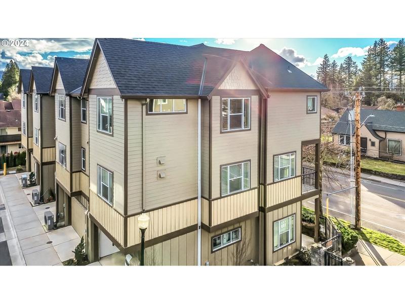 494 NE CLEVELAND AVE 5, Gresham OR 97030 for Sale