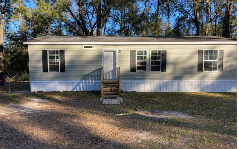226 SW Maryann Gln, Fort White, FL 32038  MLS# 121930 for Sale