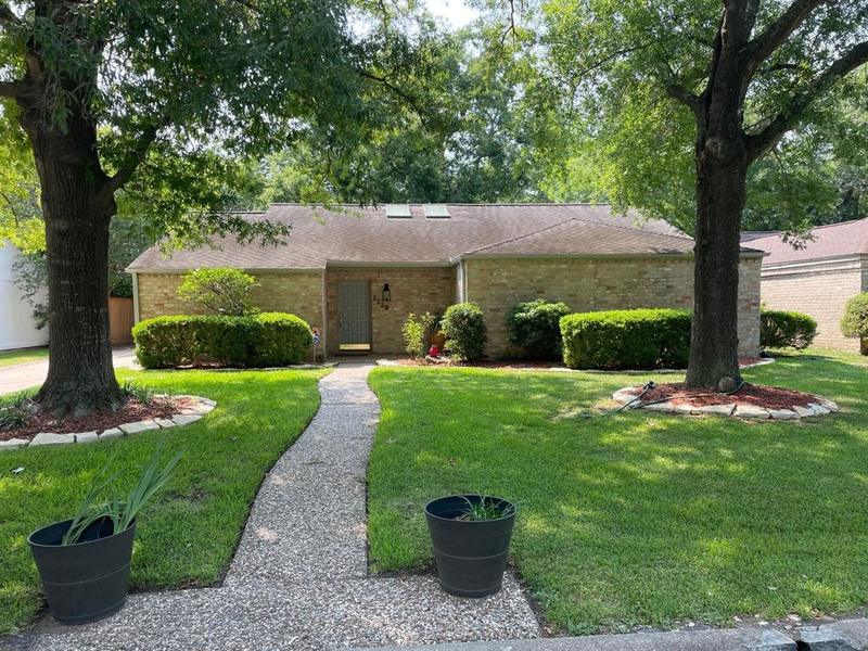2118 Briarcrest Drive, Houston, TX 77077 for Rent