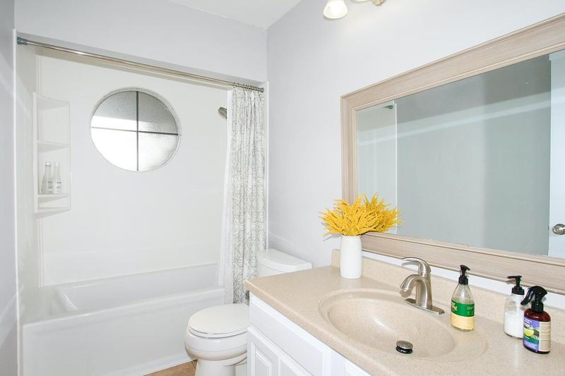 3bedroom-2bathroom Apt for Rent