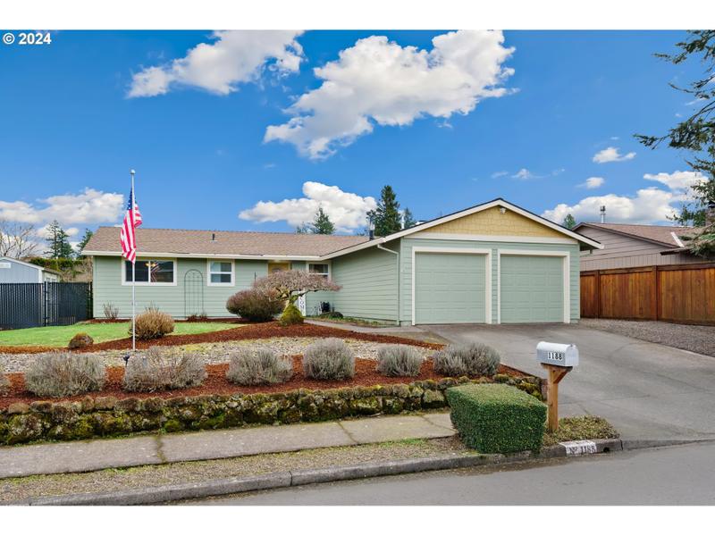 1188 NE CENTURION DR, Gresham OR 97030 for Sale