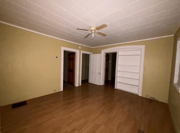 201 Lawrence St unit 201 - Rome, NY 13440 - Home For Rent
