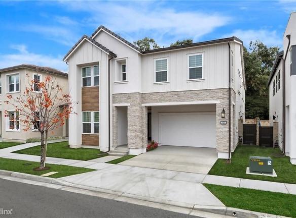 430 Riverbend - Lake Forest, CA 92630 - Home For Rent