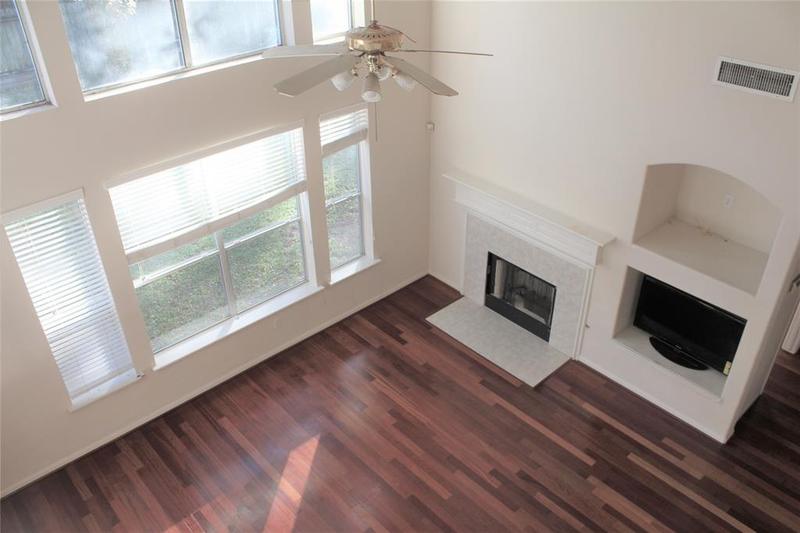 71 N Brooksedge Circle, The Woodlands, TX 77382 for Rent