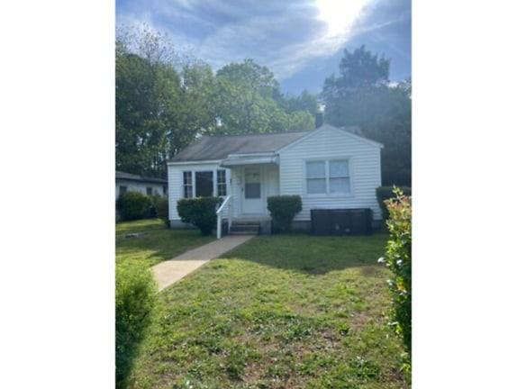 881 W Orange St - Fayetteville, NC 28301 - Home For Rent