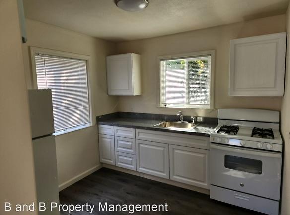 520 Maple St - West Sacramento, CA 95691 - Home For Rent