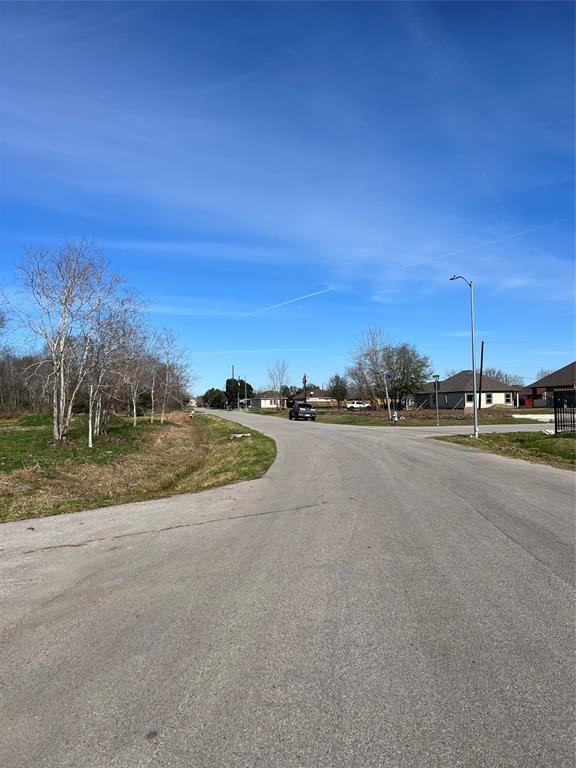 119 Pinedale Ave, Arcola, TX 77583 for Sale