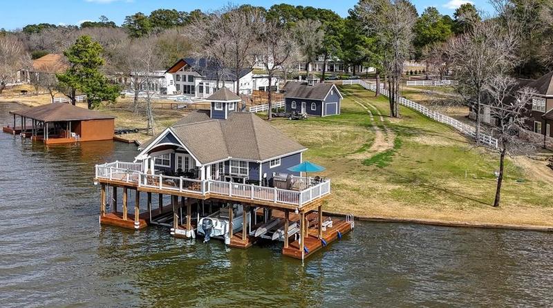 9230 Lake Conroe Dr, Conroe, TX 77304 - MLS 31011193 for Sale