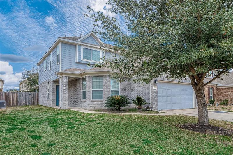 5239 Espuela Lane, Baytown, TX 77521 for Sale