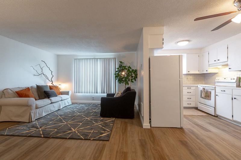 b93ccb7b-7731-4608-b882-159105b1be37  The Park Avenue Apartments for Sale