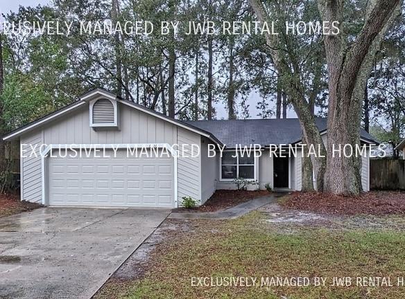 6426 Diamond Leaf Dr - Jacksonville, FL 32244 - Home For Rent