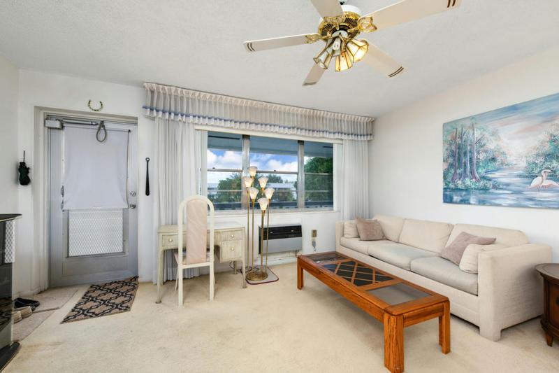 206 BERKSHIRE J # 206, West Palm Beach, FL 33417 Condominium For Sale  MLS# RX-10956972