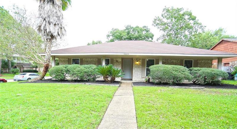16619 Seawolf Dr, Houston, TX 77062 for Rent