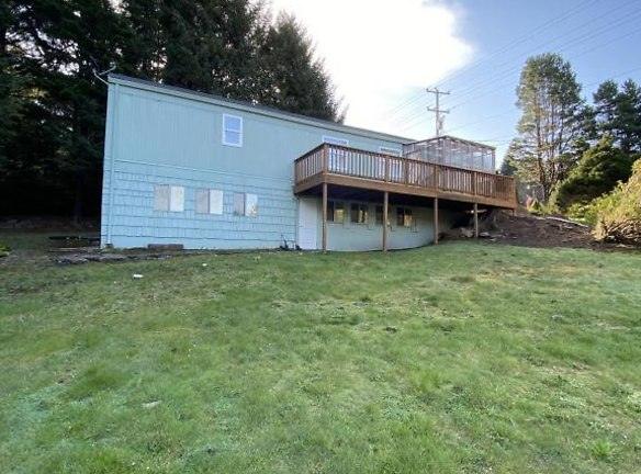 515 NE Starr Creek Dr - Yachats, OR 97498 - Home For Rent