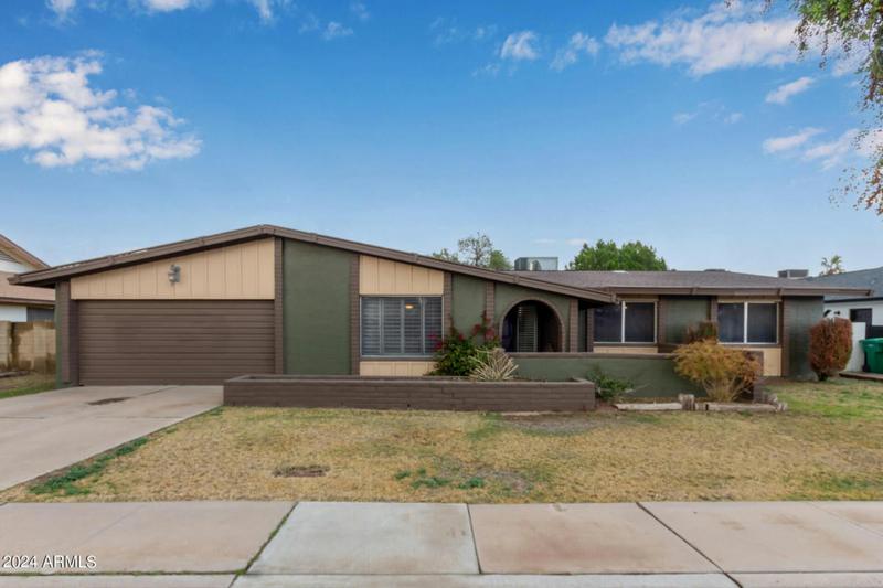 1316 W MEDINA AVE, Mesa, AZ 85202 Single Family Residence For Sale  MLS# 6654877 for Rent