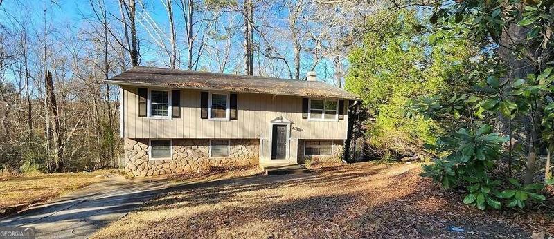 3277 GOLDENCHAIN DR, Lithonia, GA 30038 Single Family Residence For Sale  MLS# 10243669 for Rent