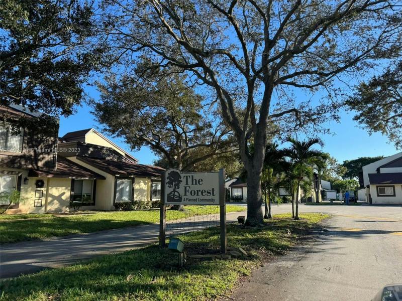 5308 BOSQUE LN APT 76, West Palm Beach, FL 33415 Condominium For Sale  MLS# A11503111 for Rent