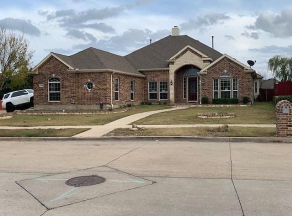 1418 E Oates Rd - Garland, TX 75043 - Home For Rent