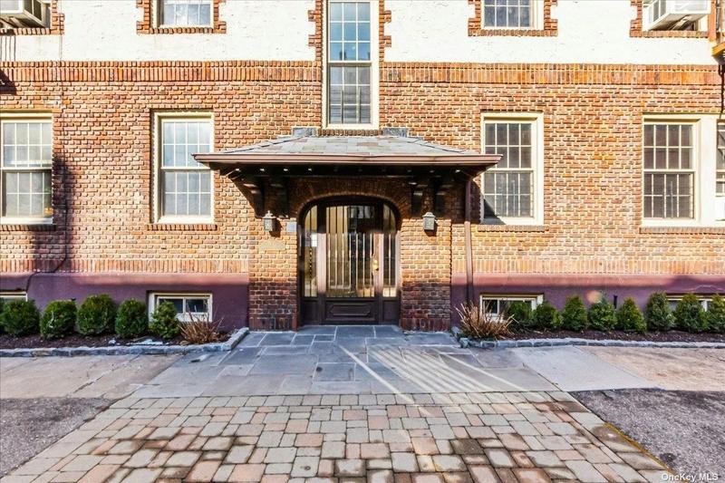 83-09 TALBOT ST # 6E, Kew Gardens, NY 11415 Condominium For Sale  MLS# 3527681
